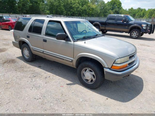  Salvage Chevrolet Blazer