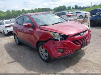  Salvage Hyundai TUCSON