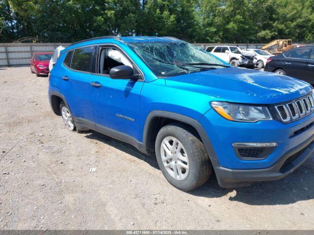  Salvage Jeep Compass