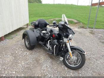  Salvage Harley-Davidson Flhtcutg