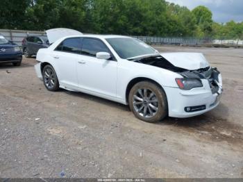  Salvage Chrysler 300