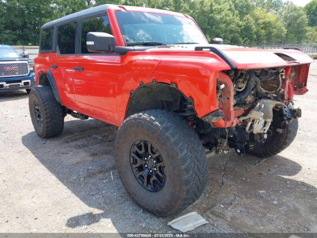  Salvage Ford Bronco