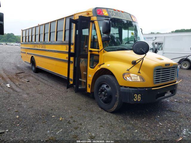  Salvage Freightliner Chassis