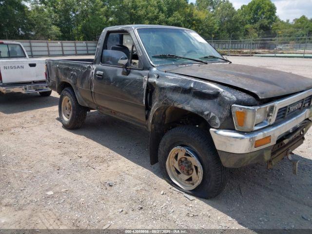  Salvage Toyota Pickup