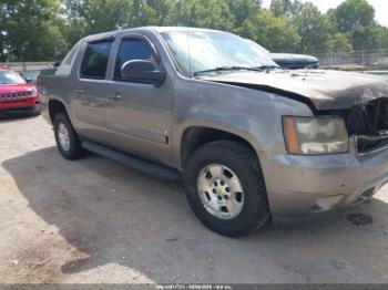  Salvage Chevrolet Avalanche 1500