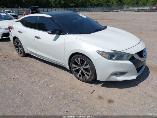  Salvage Nissan Maxima