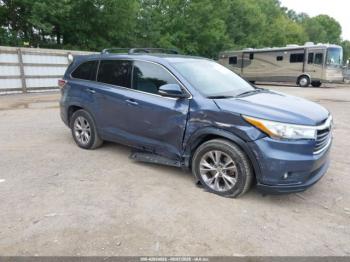  Salvage Toyota Highlander