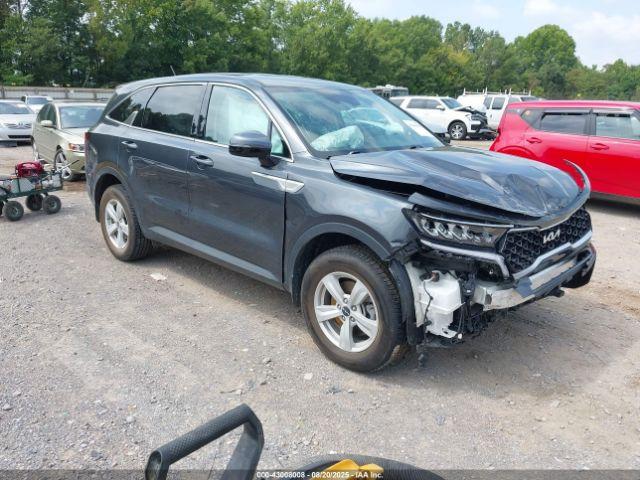  Salvage Kia Sorento