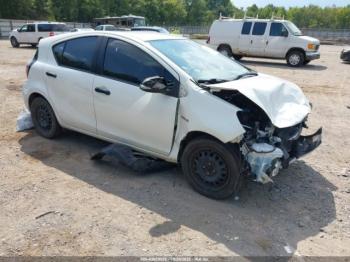  Salvage Toyota Prius c