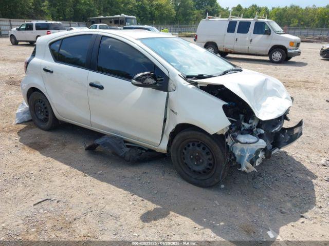  Salvage Toyota Prius c