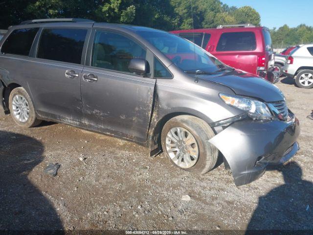  Salvage Toyota Sienna