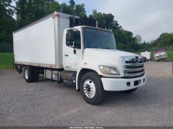  Salvage Hino 258 268