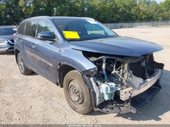  Salvage Toyota Highlander