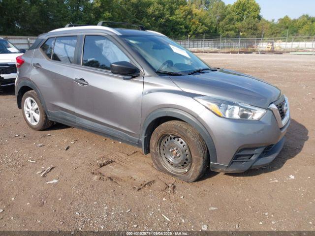  Salvage Nissan Kicks