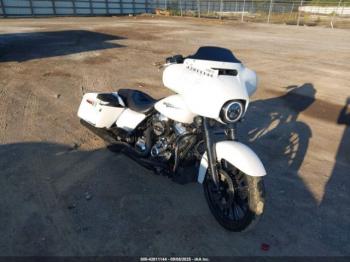  Salvage Harley-Davidson Flhxs