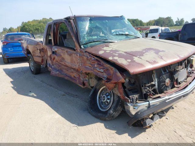 Salvage GMC Sierra 2500