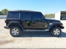 Jeep Wrangler Sahara 4x4 Image 7