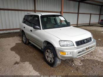  Salvage Toyota RAV4
