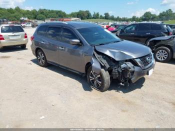 Salvage Nissan Pathfinder