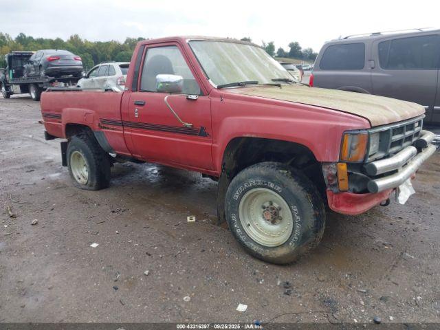  Salvage Toyota Pickup