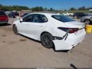 Toyota Camry Se Awd Image 2
