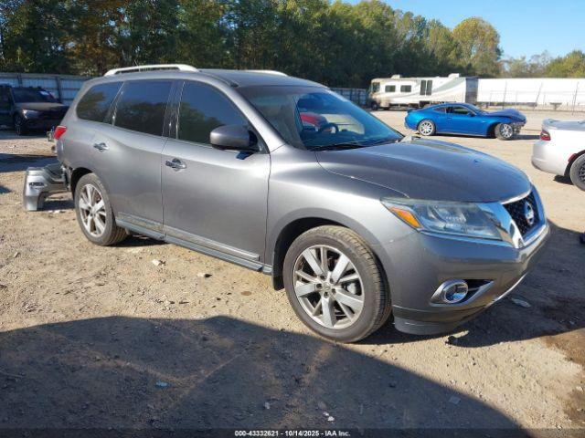  Salvage Nissan Pathfinder