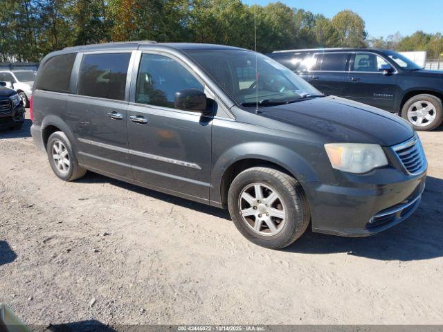  Salvage Chrysler Town & Country