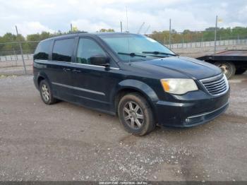  Salvage Chrysler Town & Country