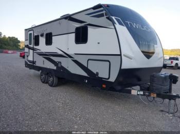  Salvage Cruiser 2100