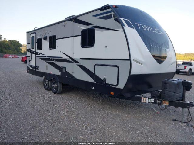  Salvage Cruiser 2100