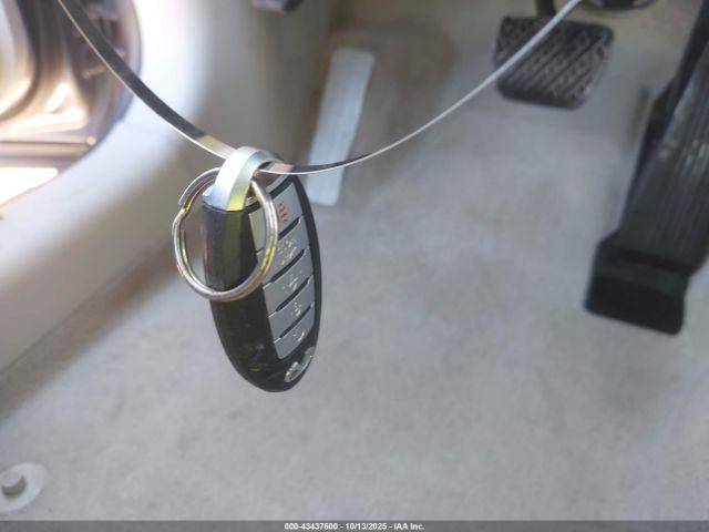 INFINITI Q50 3.0t Luxe Image 5