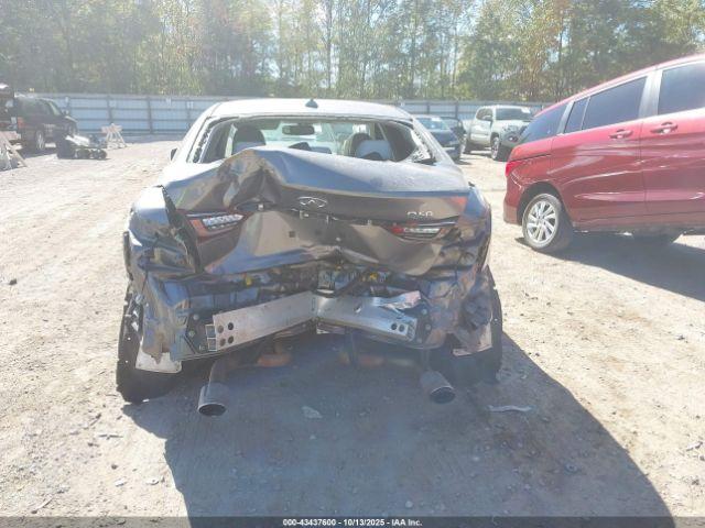 INFINITI Q50 3.0t Luxe Image 14