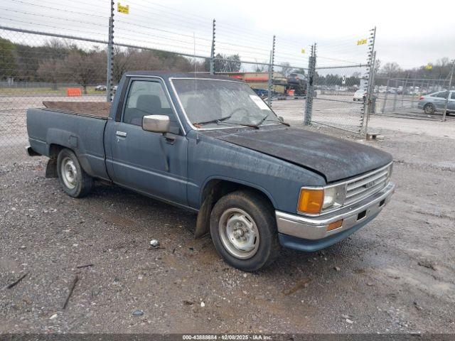  Salvage Toyota Pickup