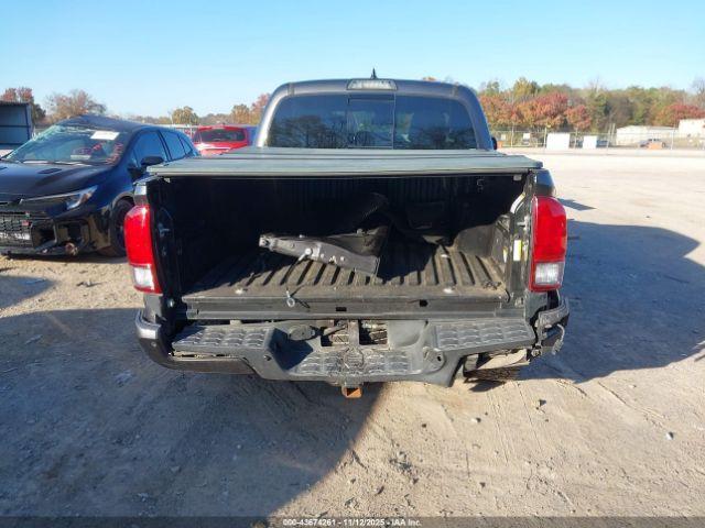 Toyota Tacoma Trd Sport Image 16