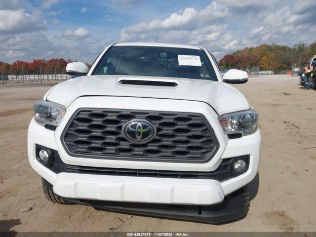 Toyota Tacoma Trd Sport Image 12