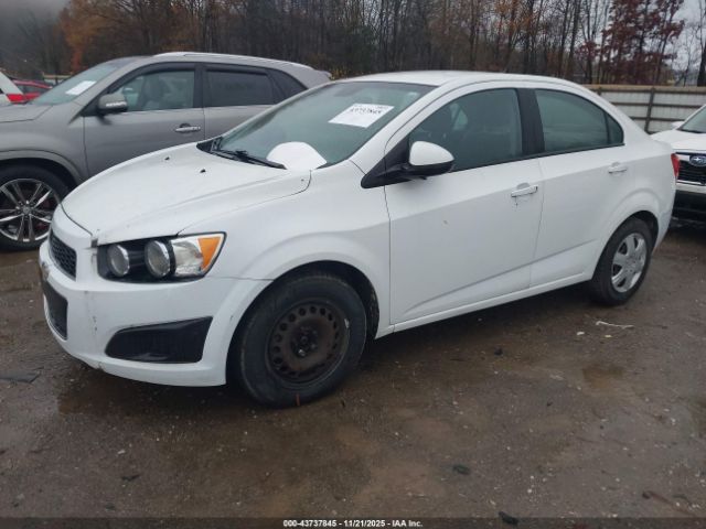 Chevrolet Sonic Ls Auto Image 3