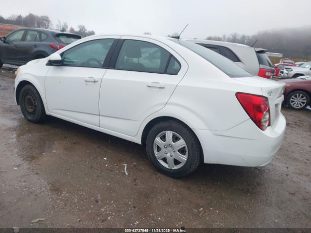 Chevrolet Sonic Ls Auto Image 2