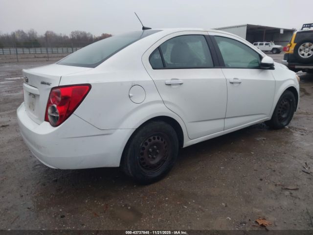 Chevrolet Sonic Ls Auto Image 6