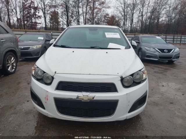 Chevrolet Sonic Ls Auto Image 7