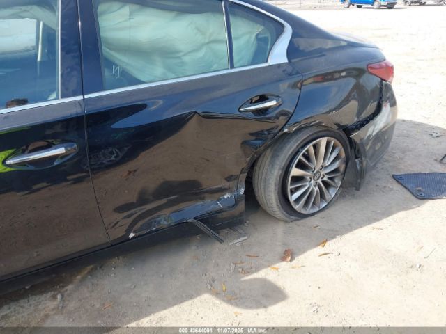 INFINITI Q50 3.0t Luxe Image 14