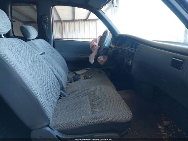 Toyota T100 Xtracab Image 5