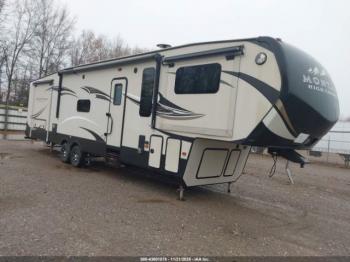  Salvage Keystone Travel Trlr