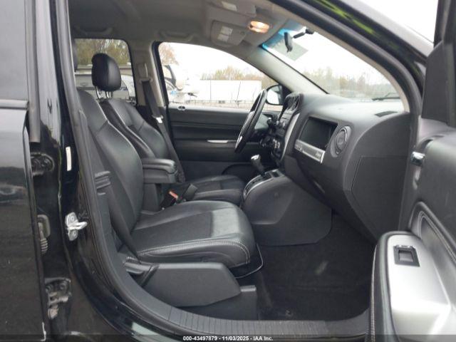 Jeep Compass Latitude Image 11