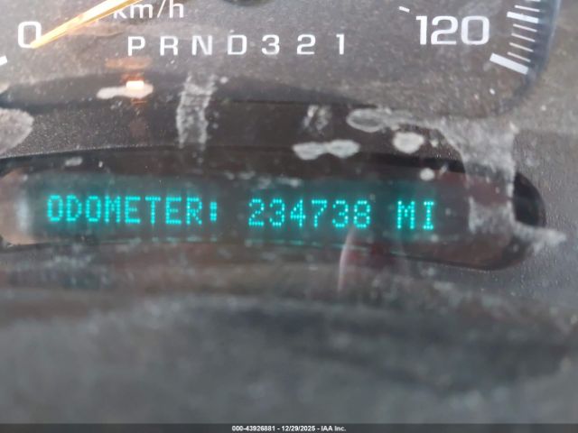 Chevrolet Silverado 2500 Work Truck Image 11