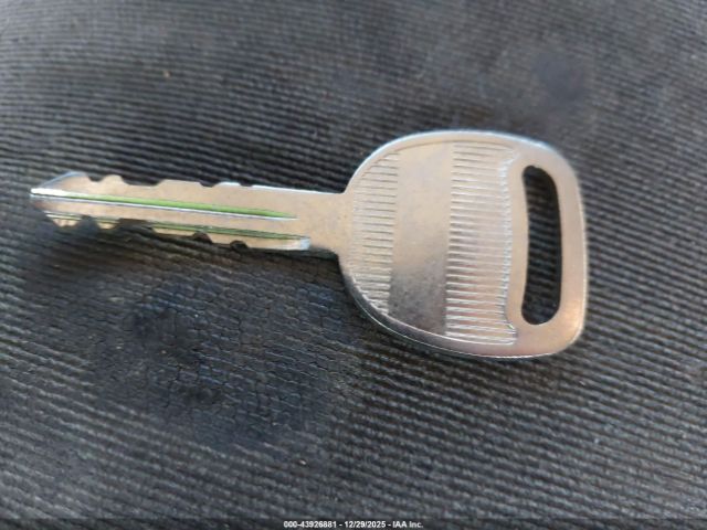 Chevrolet Silverado 2500 Work Truck Image 12