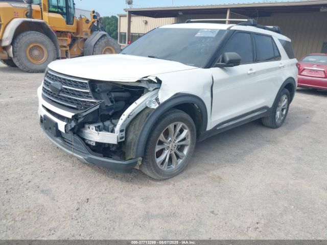 Ford Explorer Xlt Image 2