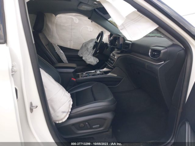 Ford Explorer Xlt Image 15