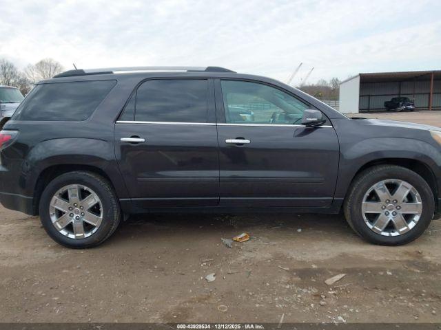 GMC Acadia Image 6