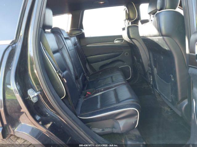 Jeep Grand Cherokee Overland Image 10