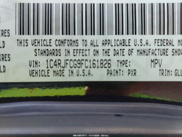 Jeep Grand Cherokee Overland Image 12